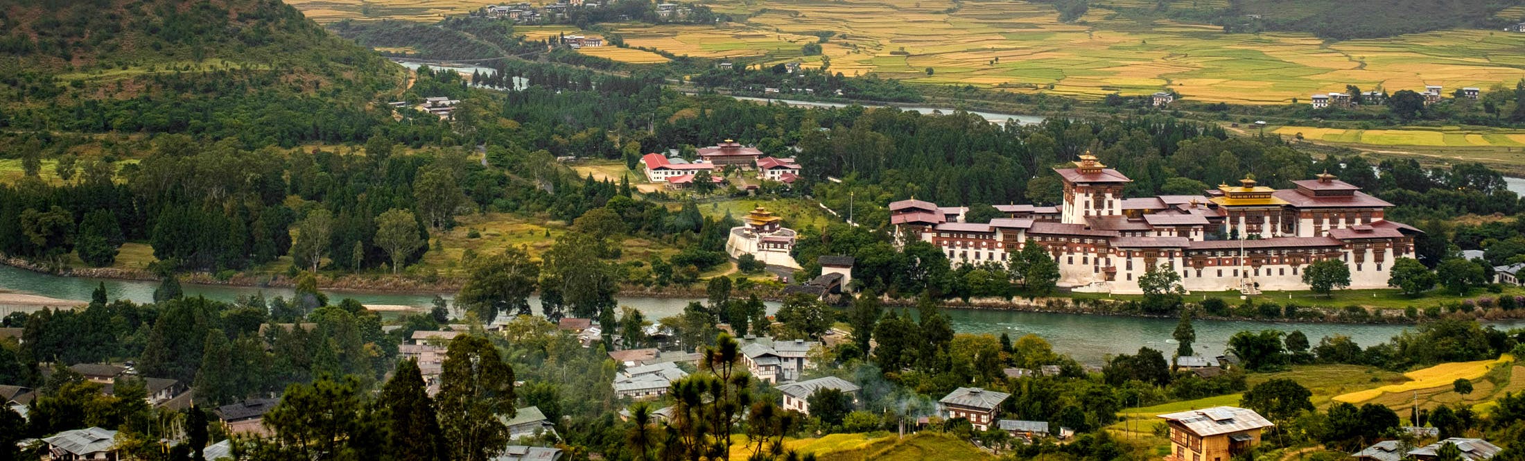 Photography in Bhutan: Capturing the Land of the Thunder Dragon