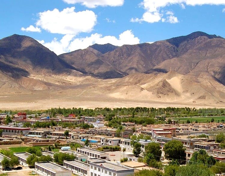 Exploring Lhasa: A Cultural and Historical Guide